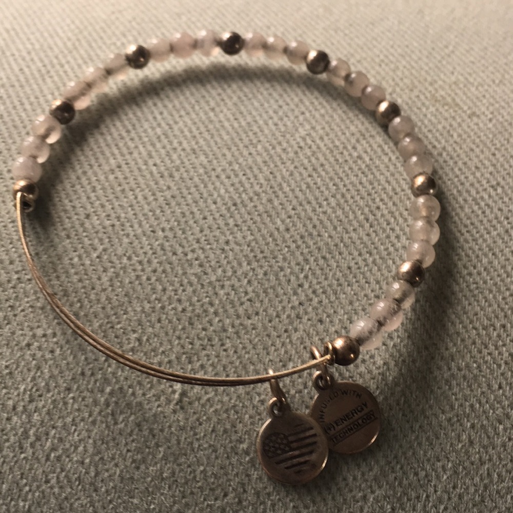 Bracelets - Picture 3 of 4